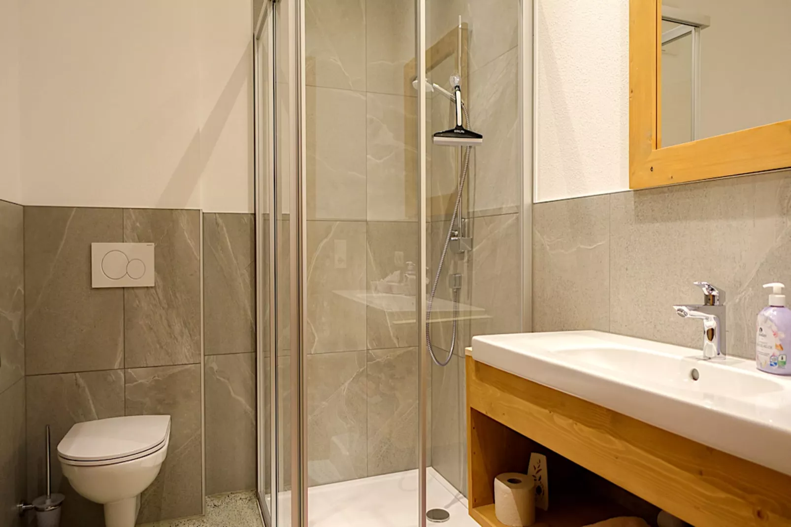 Gruppenhaus zur schönsten Aussicht-Bathroom