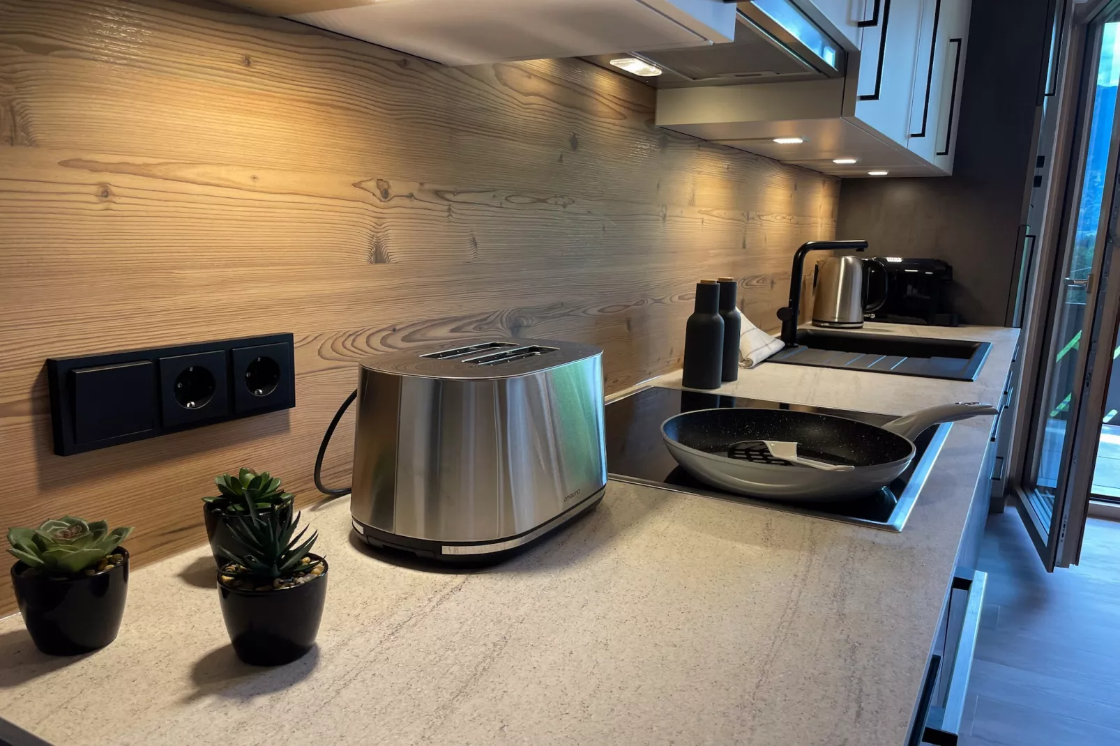 Panoramablick Kaunergrat-Kitchen