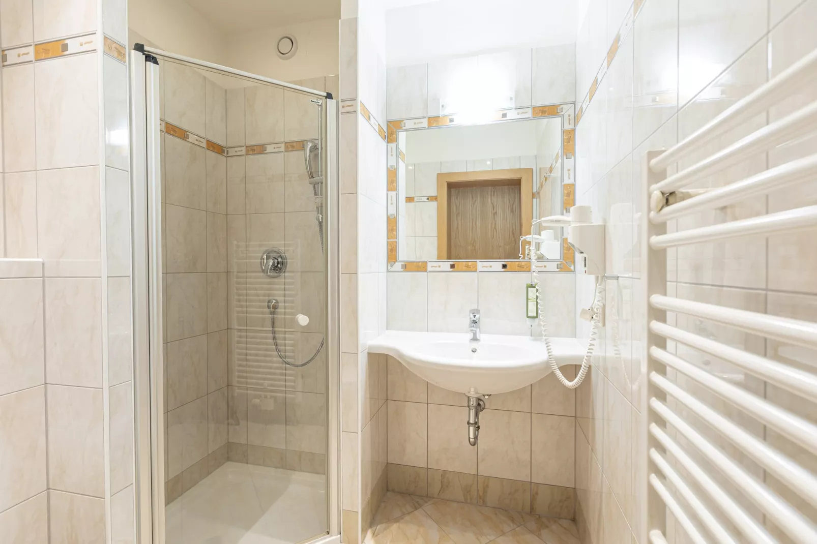 Dorfresort Kitzbühel 1-Bathroom