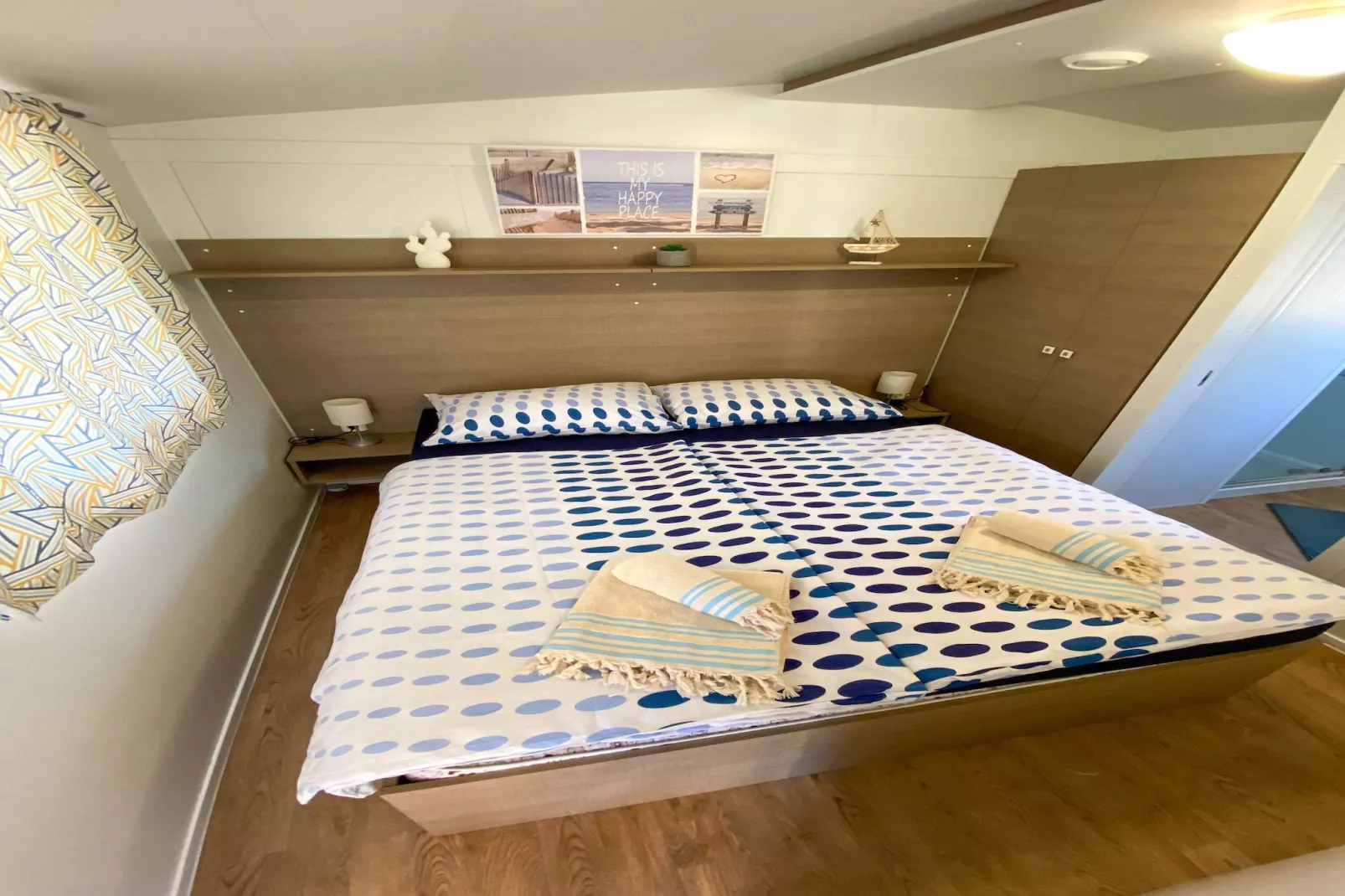 Olive Tree Neo & Lino - Two Bedroom Mobile Home with Terrace (Neo)-Schlafzimmer
