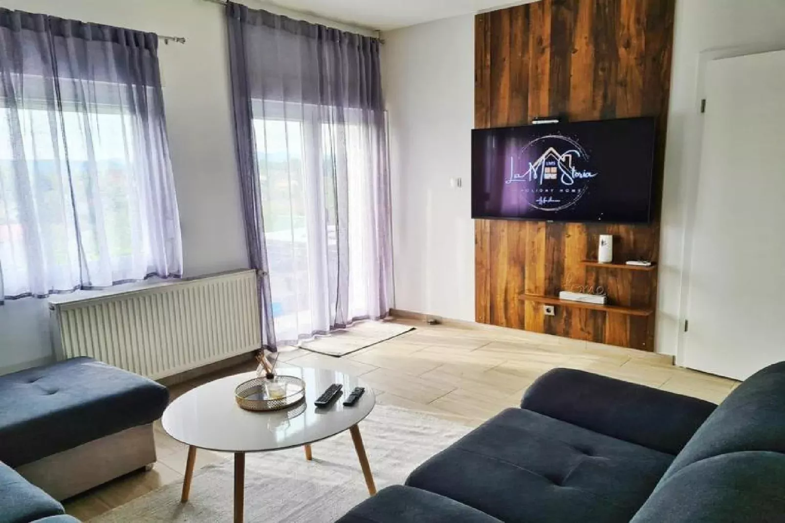 La Mia Storia - One Bedroom Holiday Home with Private Hot Tub-Indoor