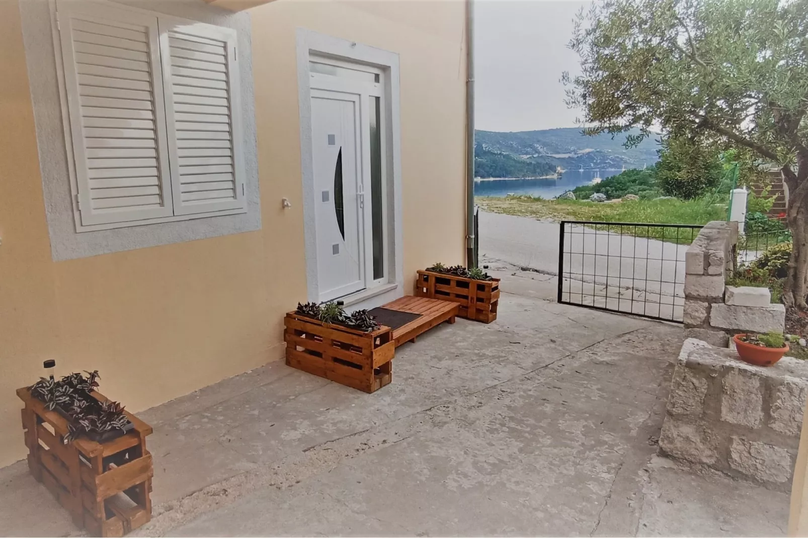 Apartments Baldo - One Bedroom Apartment with Terrace and Sea View-Terrace