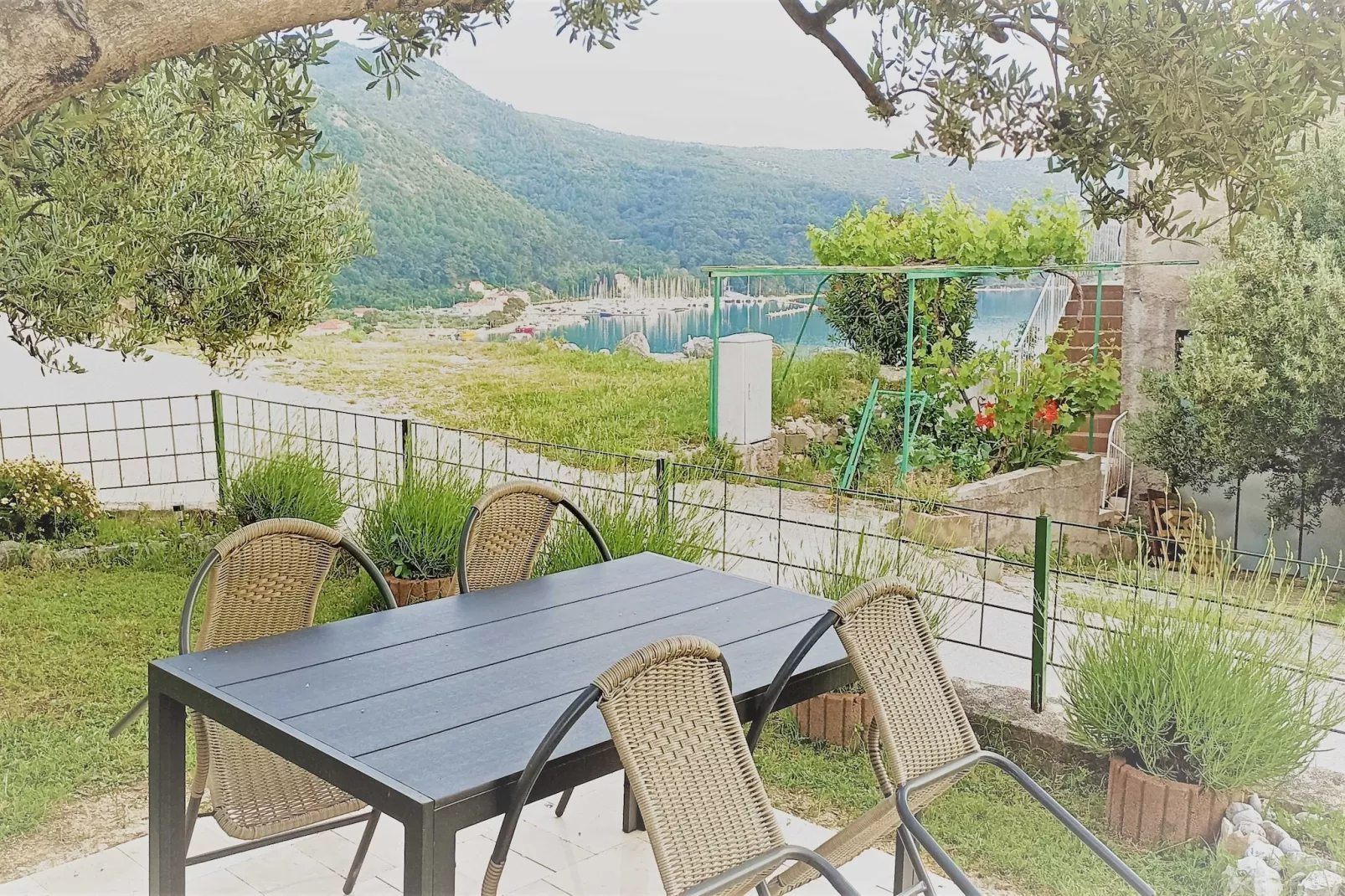 Apartments Baldo - One Bedroom Apartment with Terrace and Sea View-Terrace