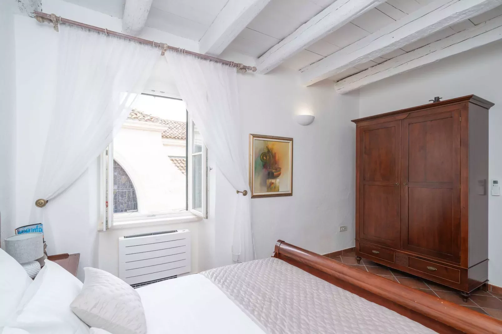 Secret Apartments - Two Bedroom Apartment with City View (Secret 2)-Chambre