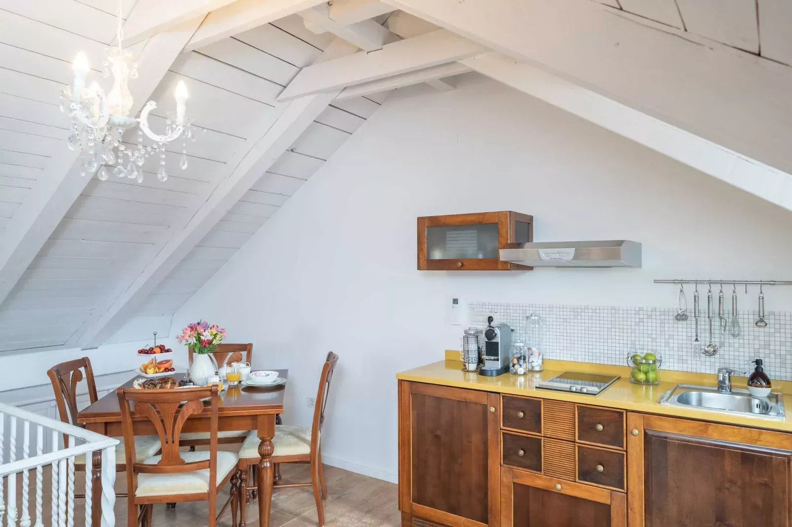 Secret Apartments - One Bedroom Apartment (Secret 3)-Cuisine