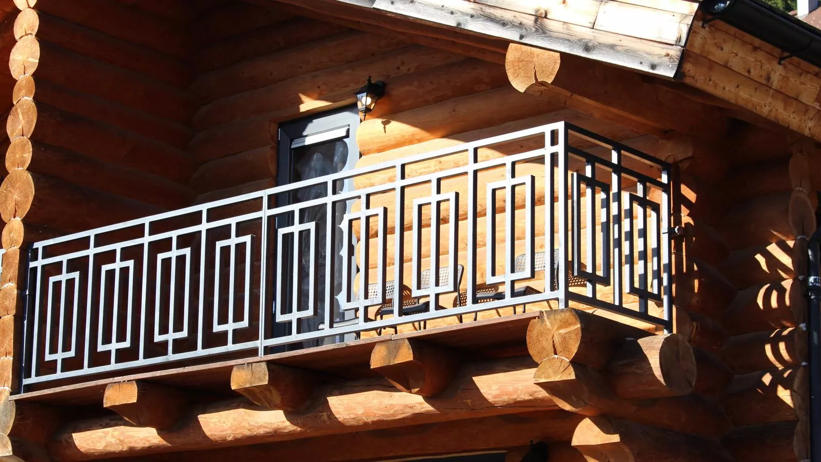 Jenig 4B-Terrassenbalkon
