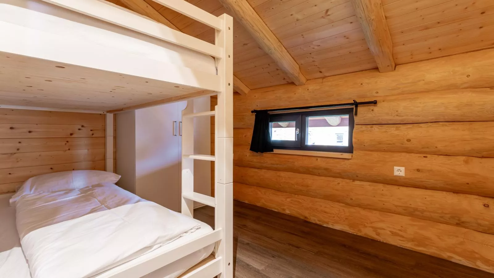 Jenig 4B-Schlafzimmer