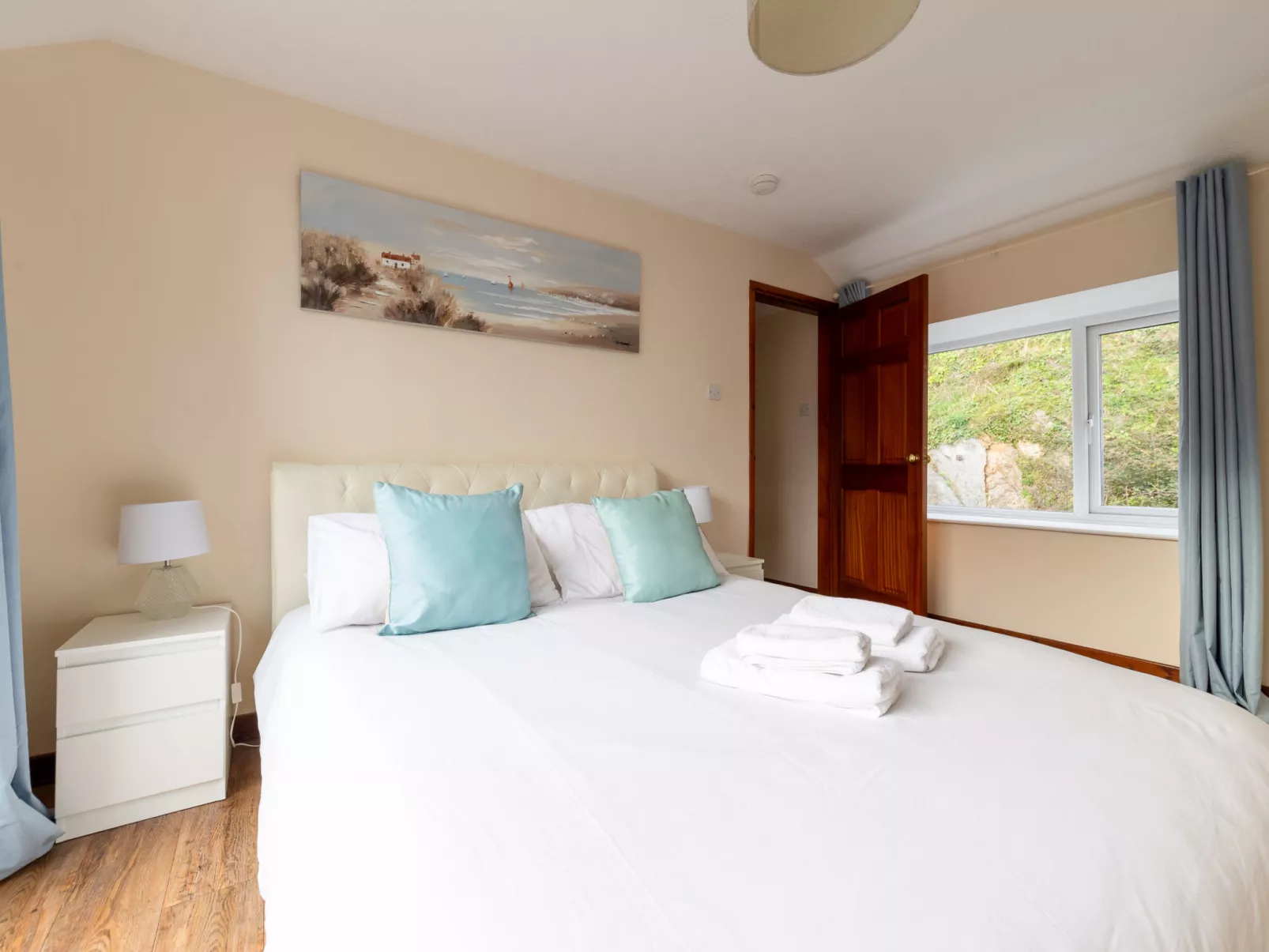 Harbourside Hideaway-Dedans