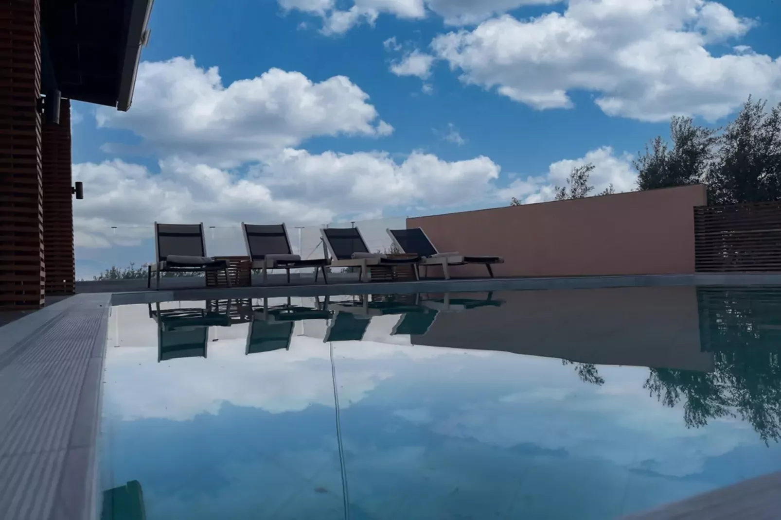 poolofhouse