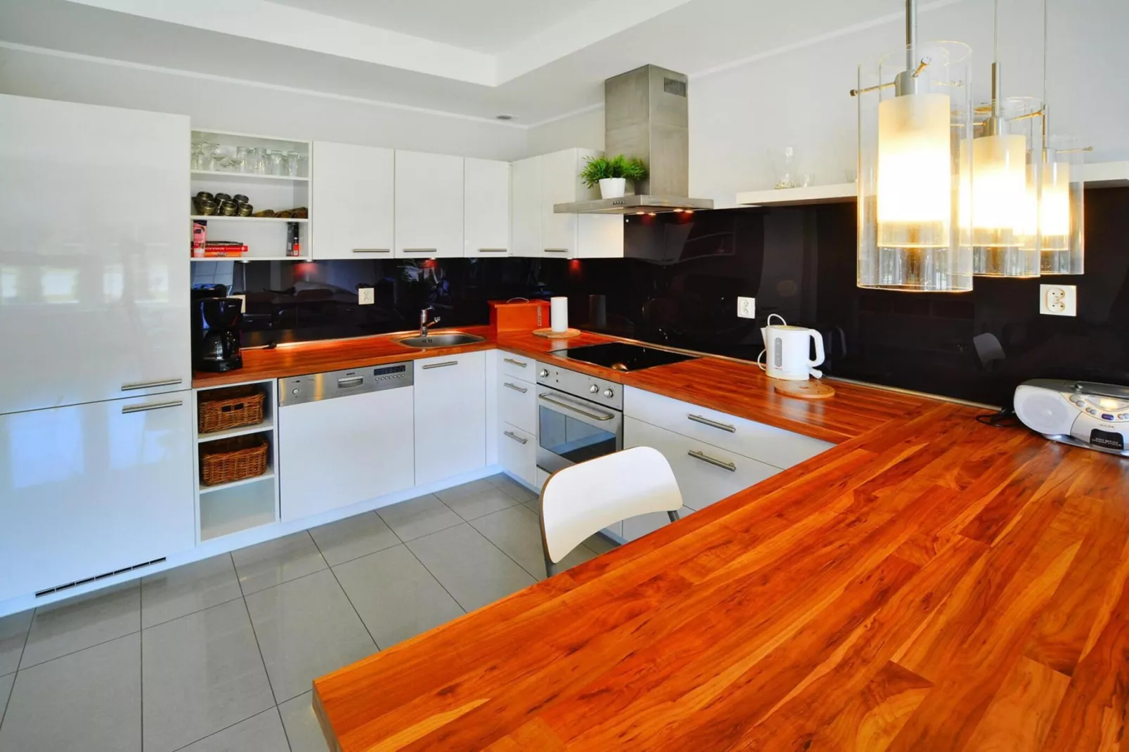 Komfortowy apartament Grzybowo-Kitchen