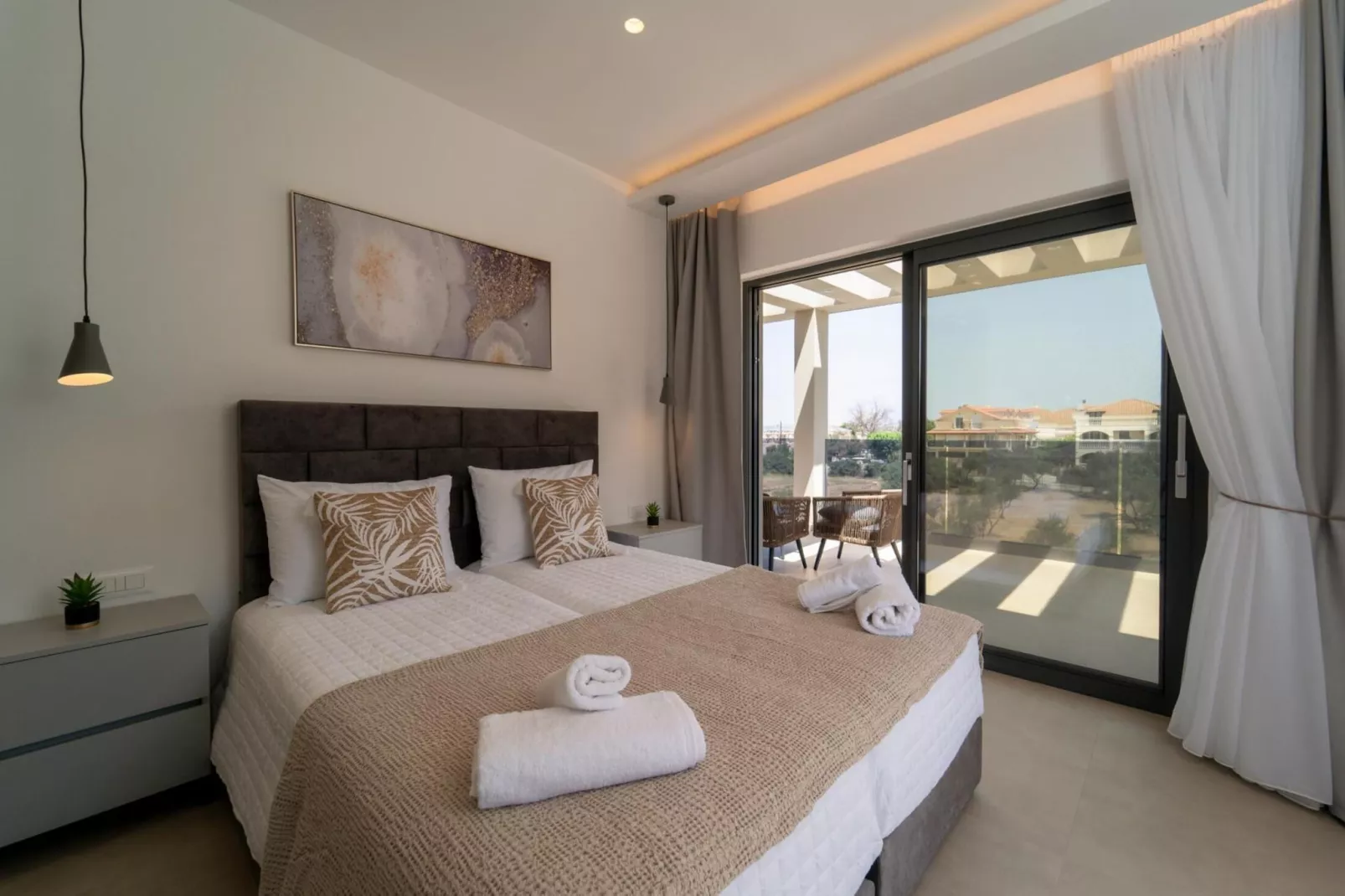 Diamond Villa with swimming pool - 10554426