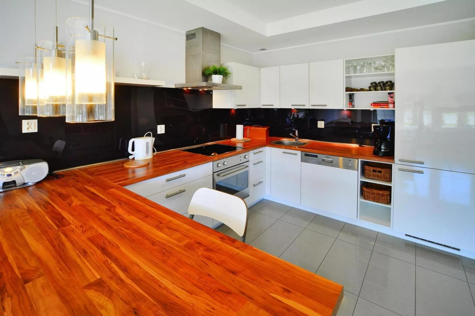 Komfortowy apartament Grzybowo-Kitchen