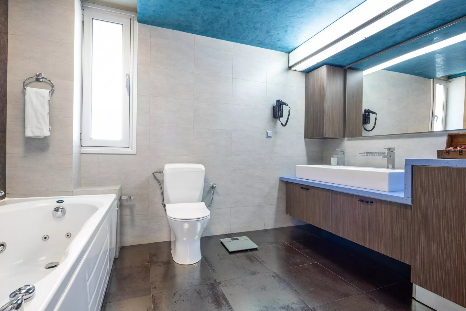 Villa Friends with private pool-Bathroom