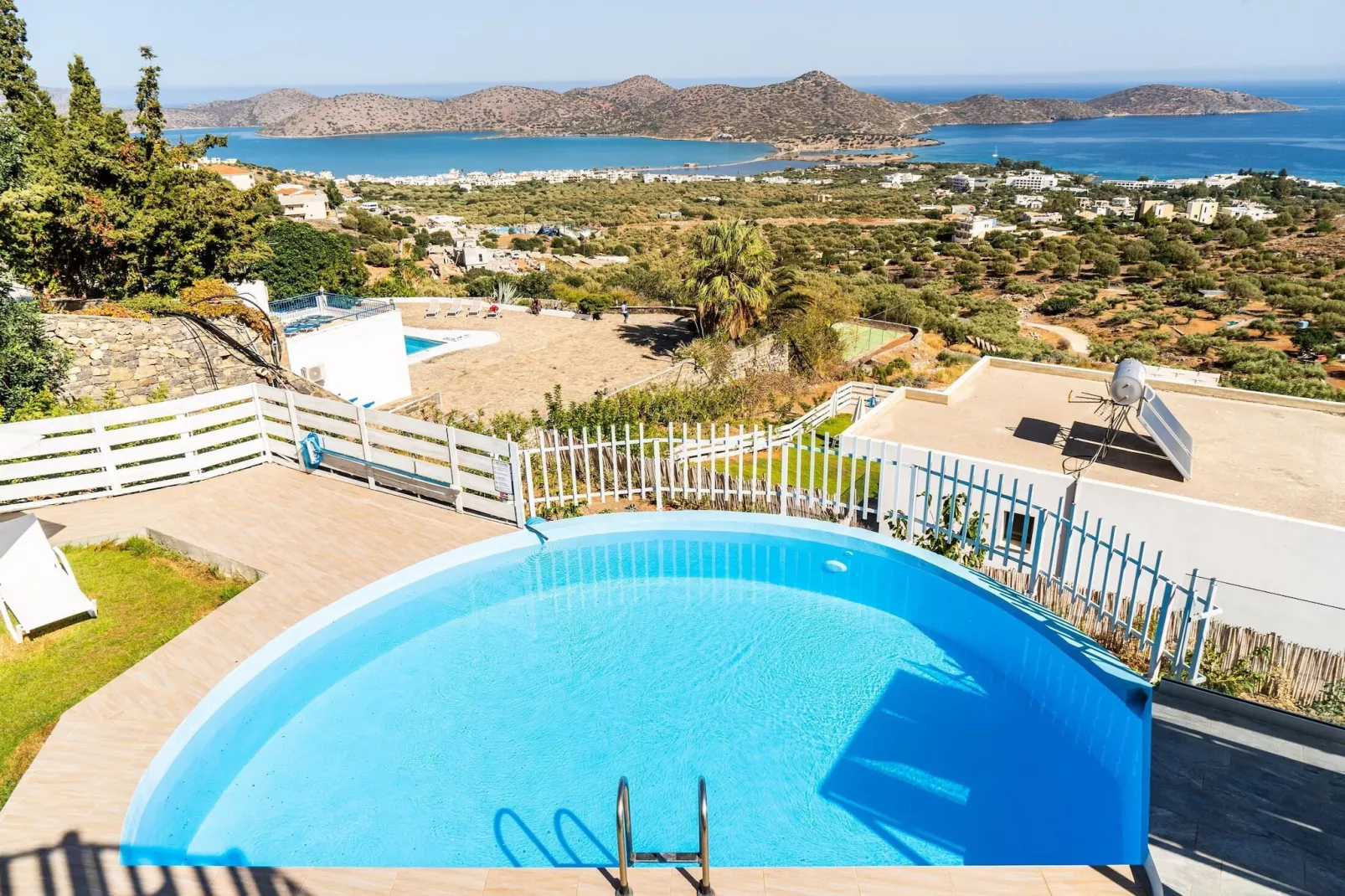 Joy of the Sea villa-Pool