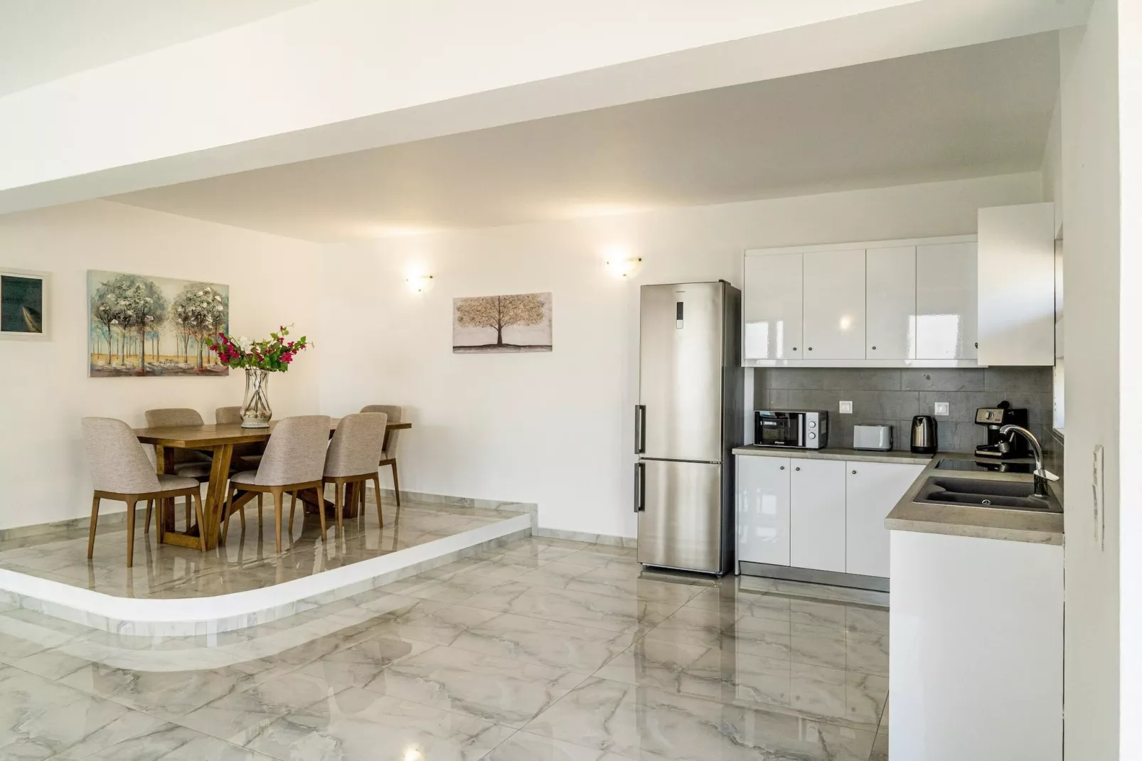 Joy of the Sea villa-Dining room