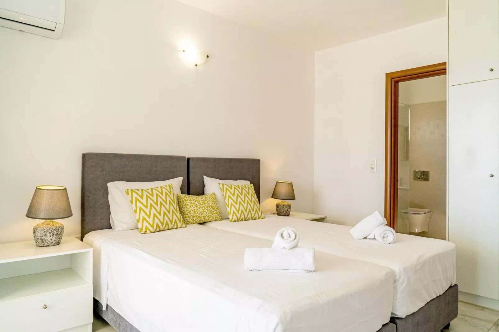 Joy of the Sea villa-Bedroom