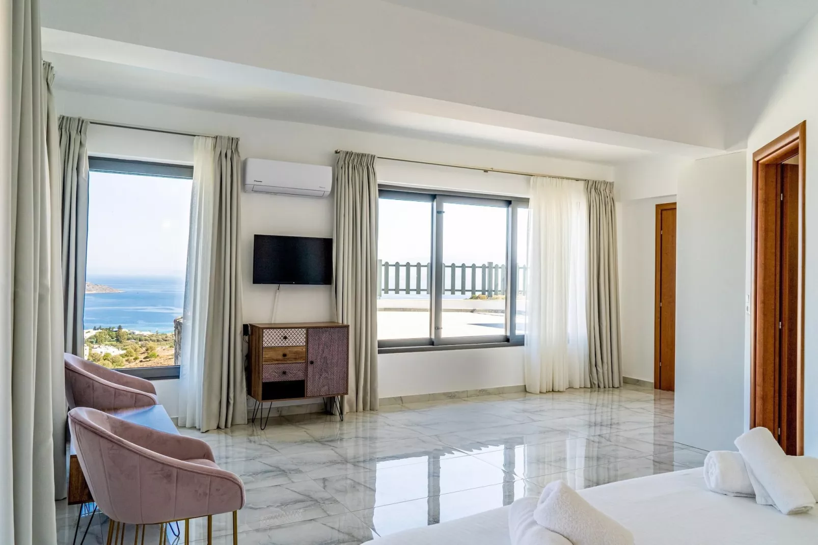 Joy of the Sea villa-Bedroom