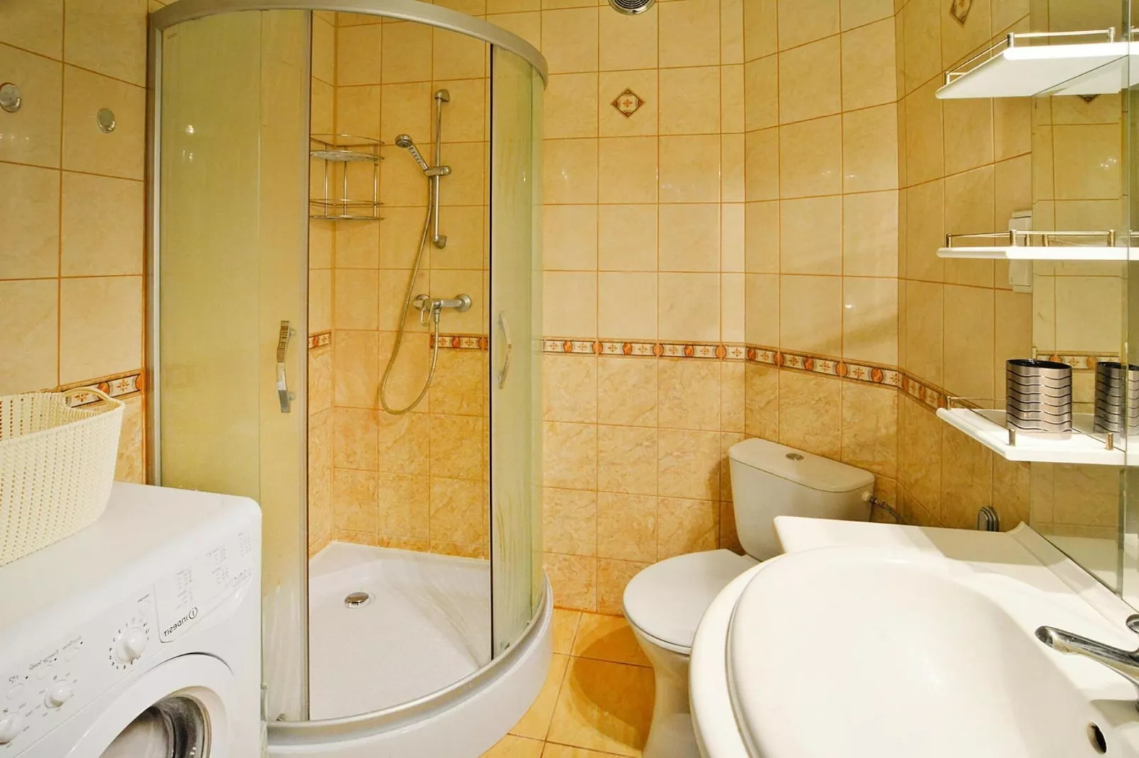 Apartament dla 5 osób Kołobrzeg-Bathroom