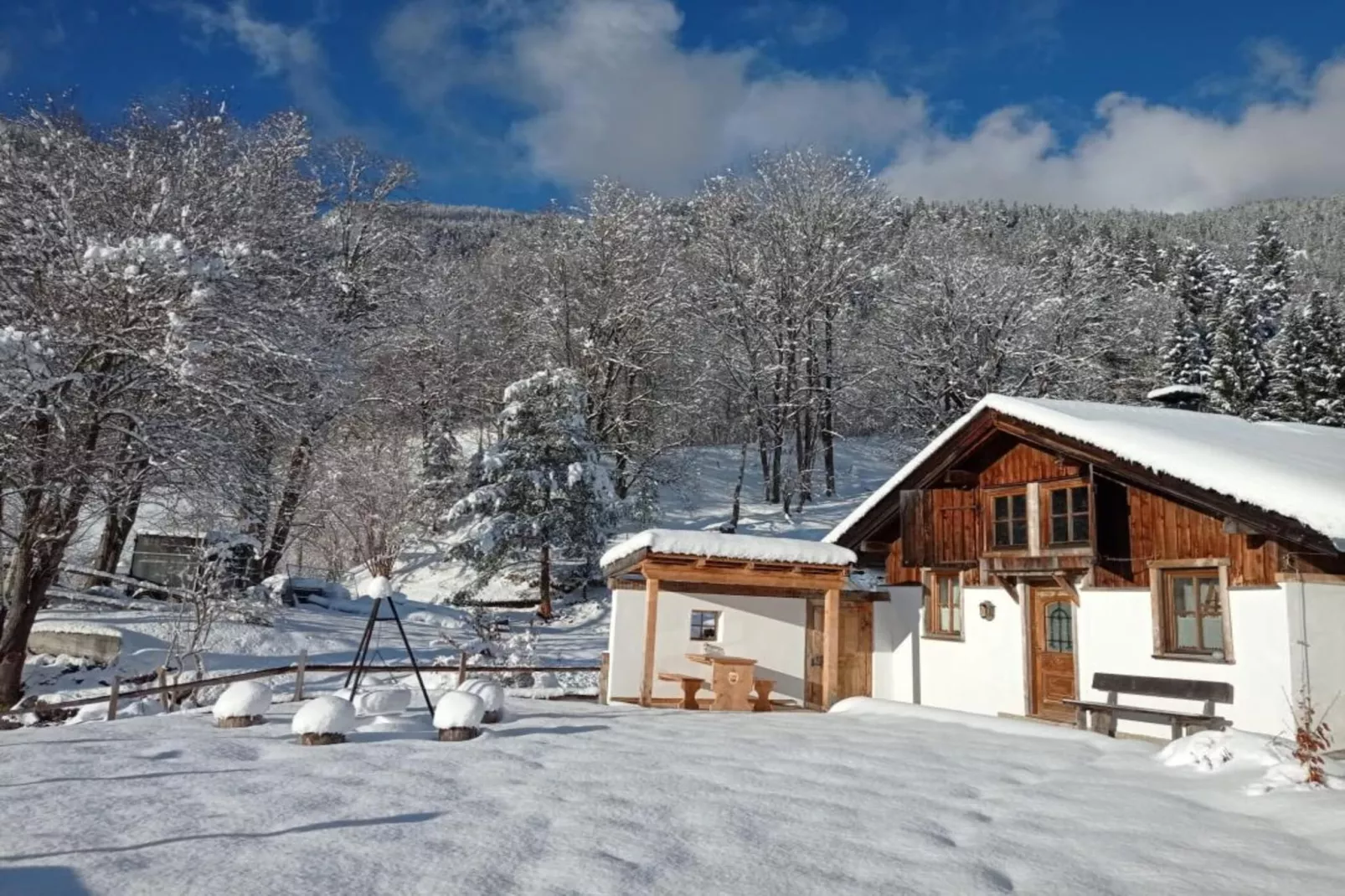 Roßweid Huette-Exterior winter