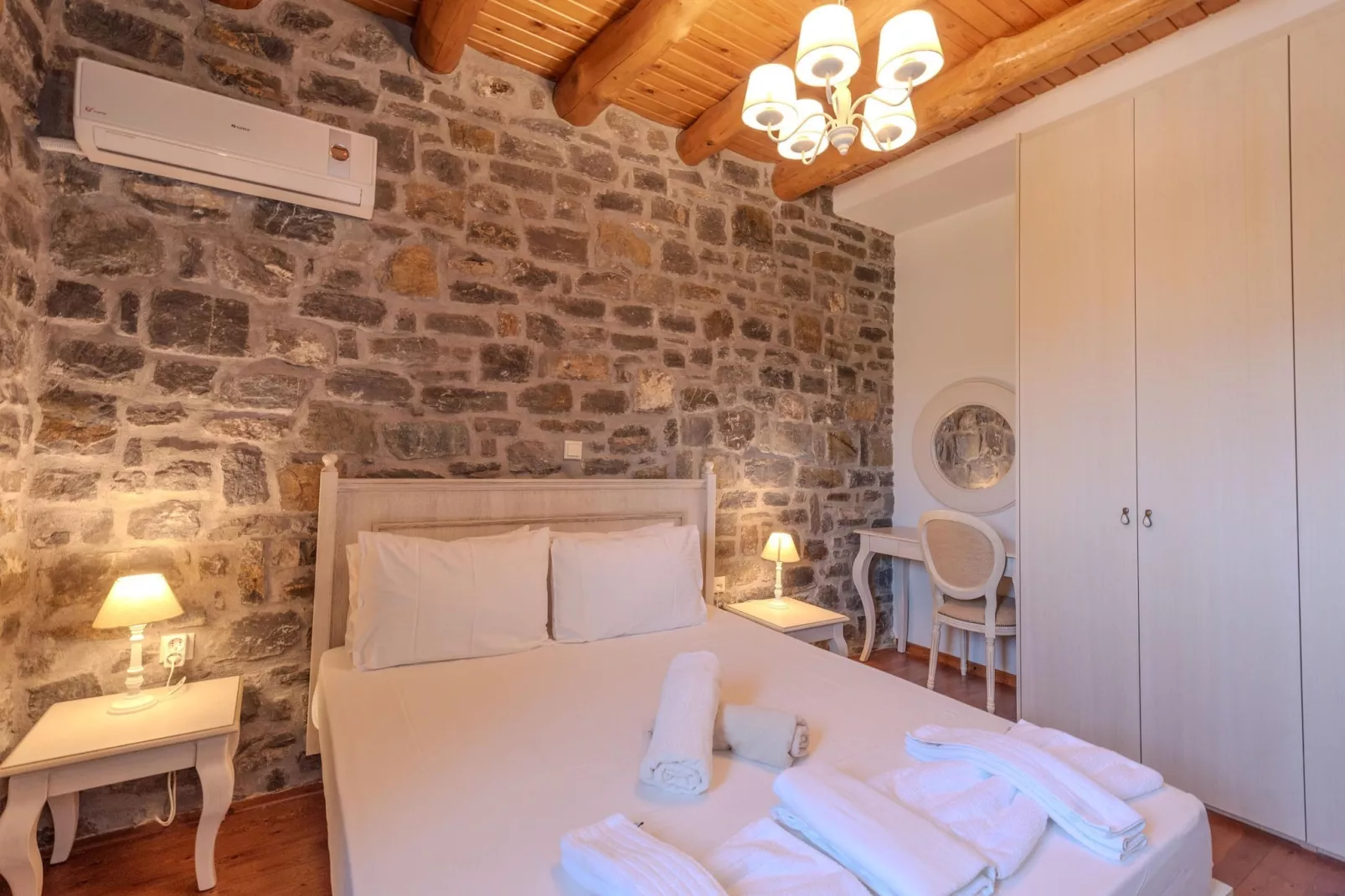 Villa Vilana with private pool-Bedroom