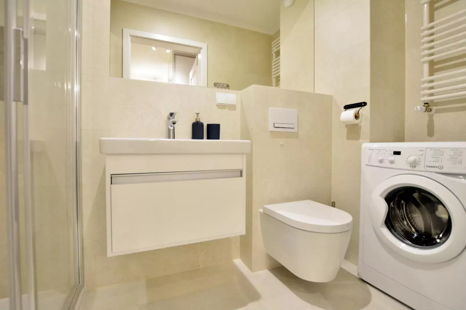 	Apartamenty na piętrze przy Bałtyckiej w Kołobrzegu-Salle de bain