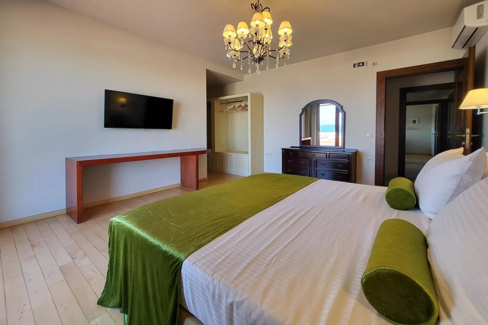 Luxury Villa Mikaela-Schlafzimmer