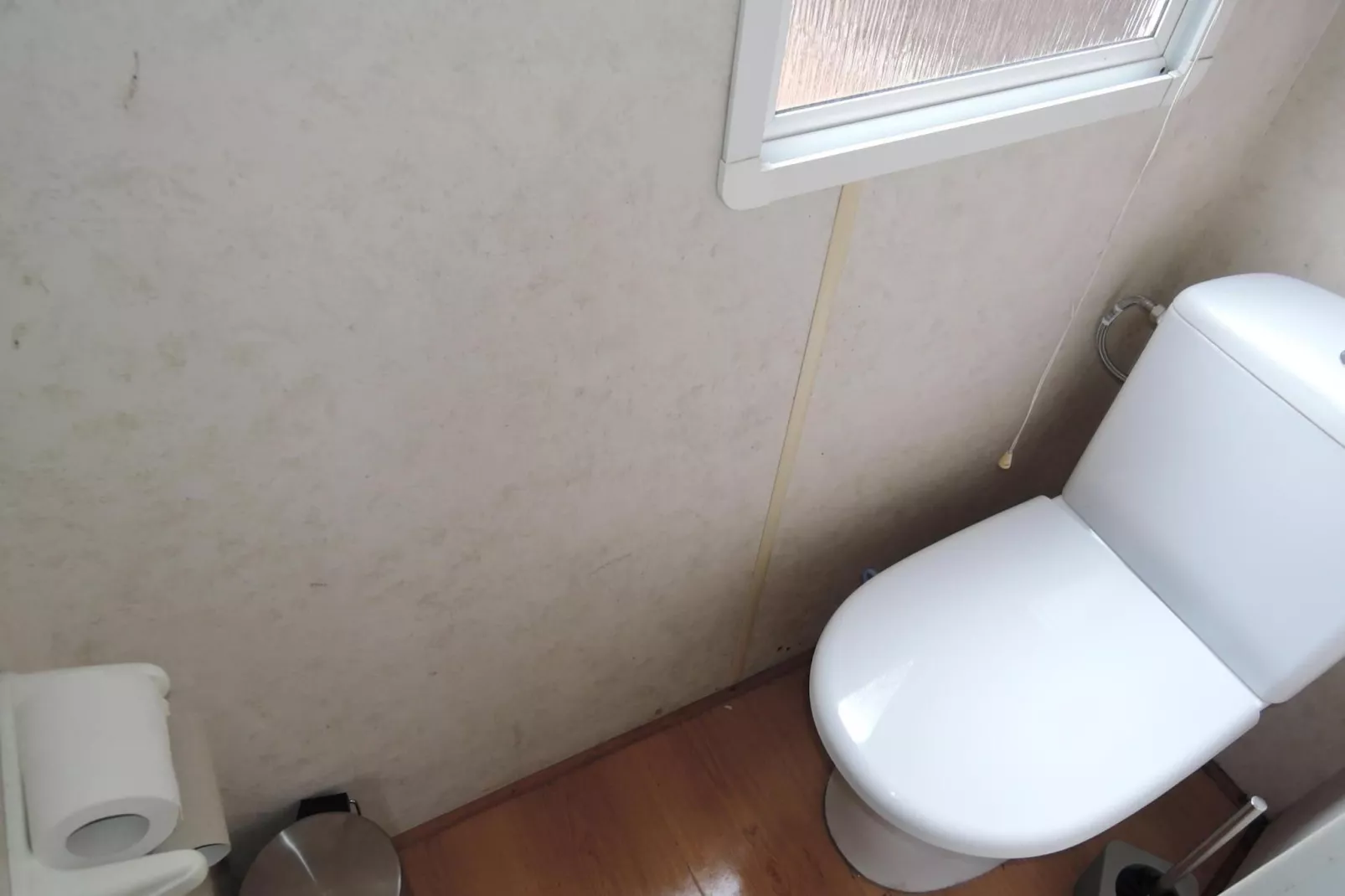 Bungalow in Rogowo by Mrzezyno-Bathroom