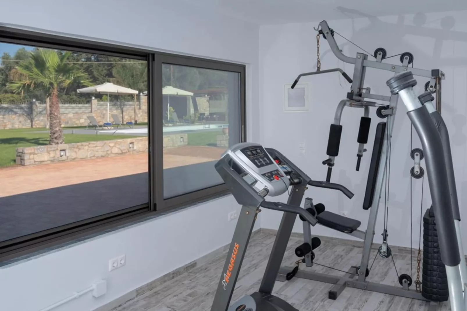 Villa David with private pool-Salle de sport