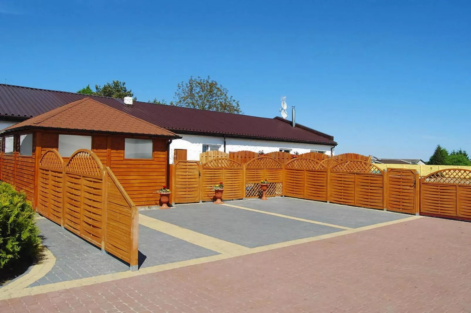 Dom wakacyjny z basenem dla 7 osób Sieciemin-Terrace balcony