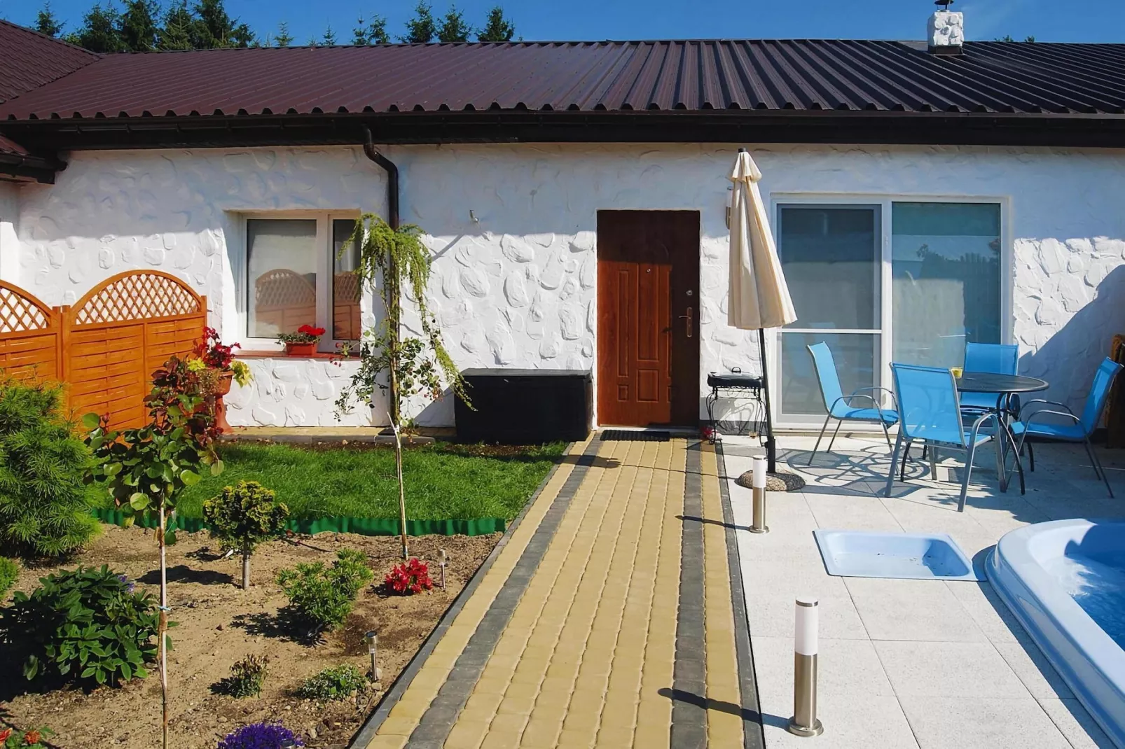 Dom wakacyjny z basenem dla 7 osób Sieciemin-Gardens summer