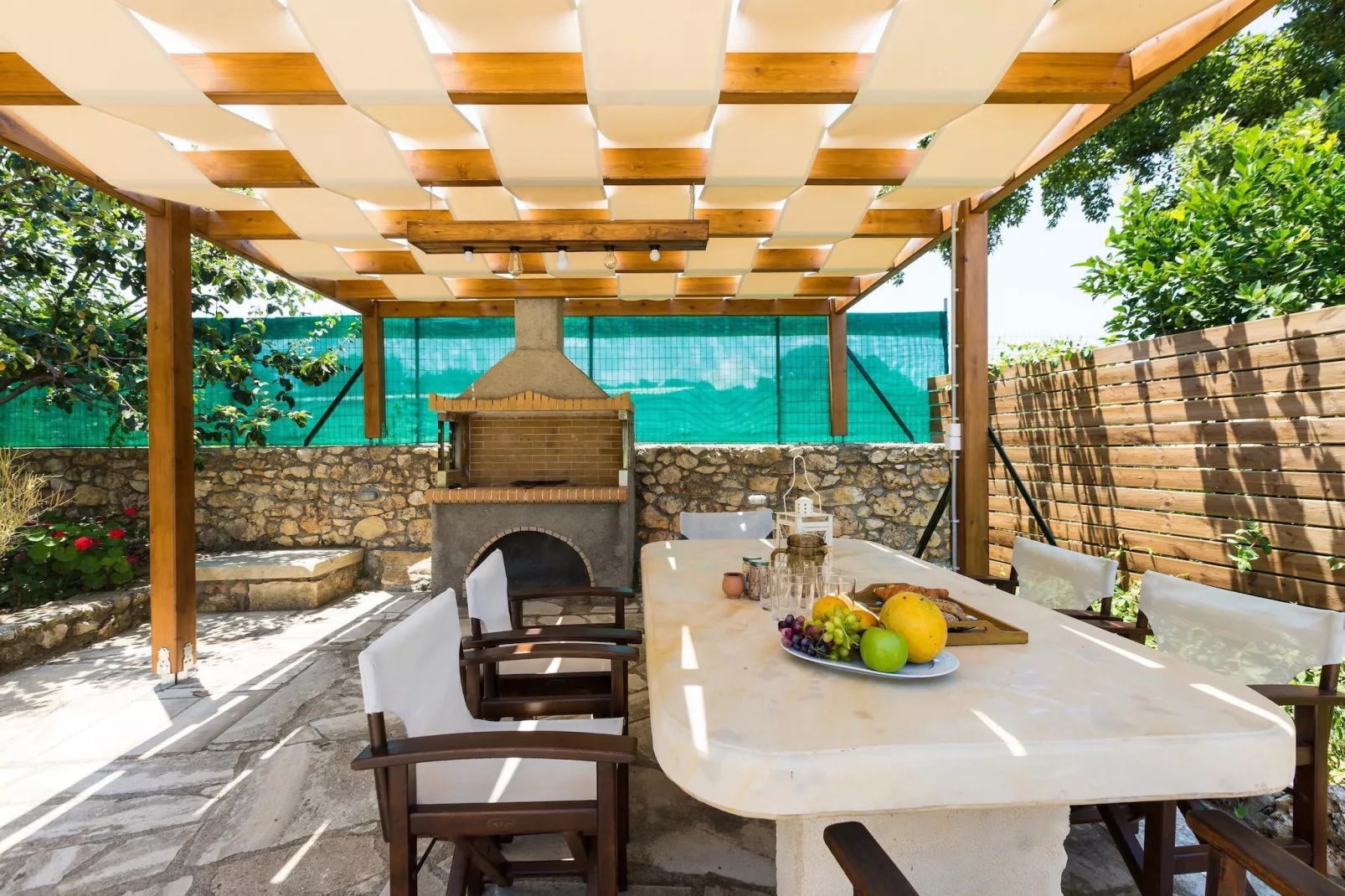 Villa Aspa in Prines-Dining room