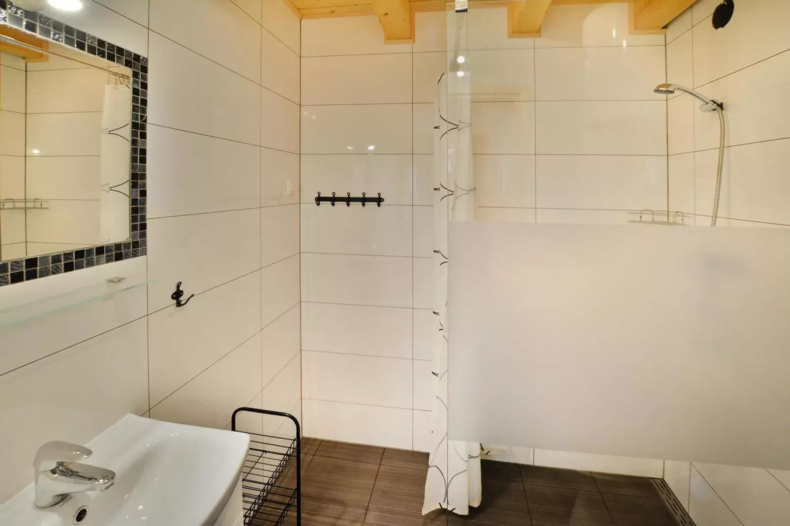 Domki wakacyjne dla 6 osób Sianożęty-Bathroom