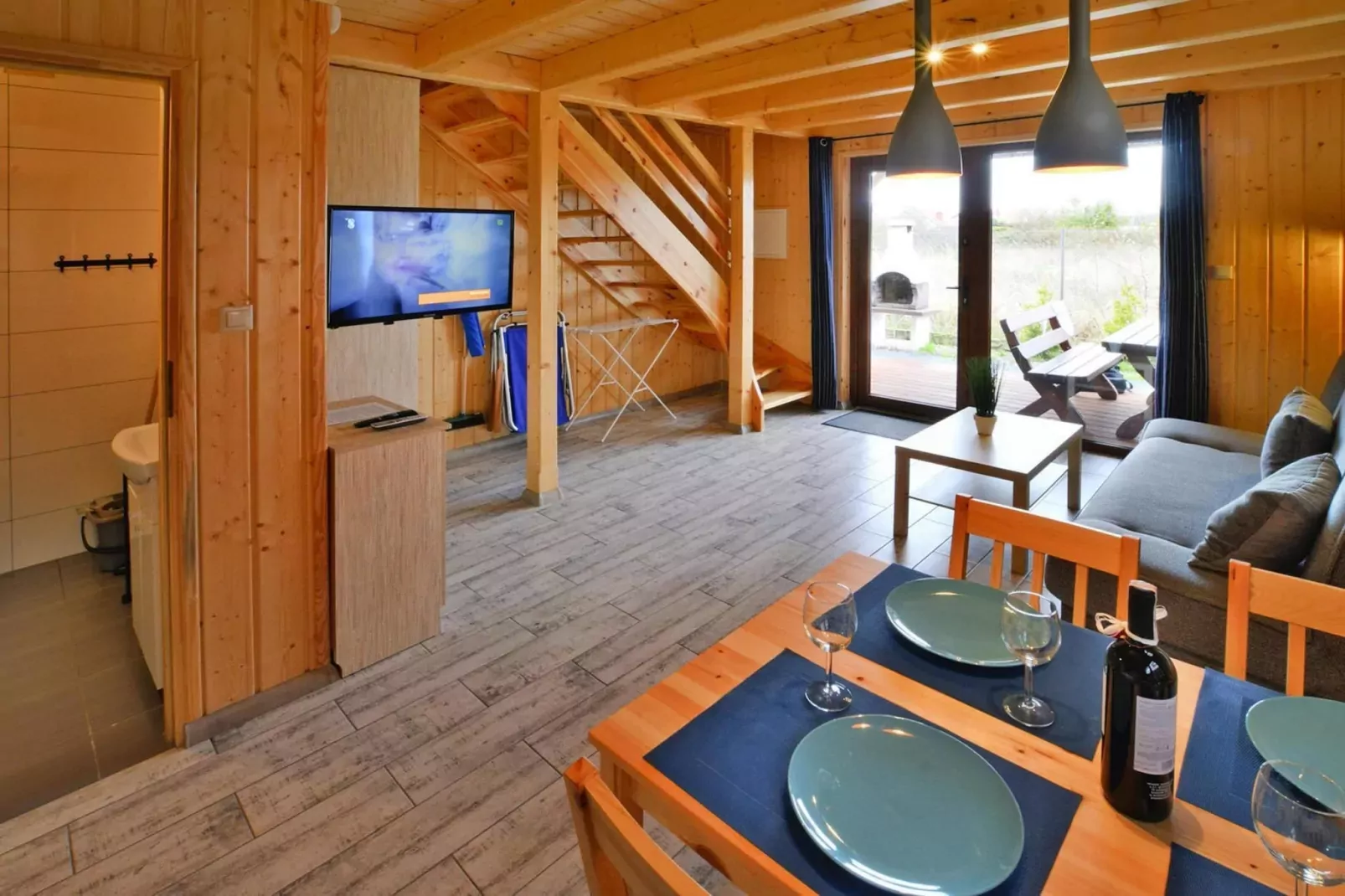 Domki wakacyjne dla 6 osób Sianożęty-Dining room