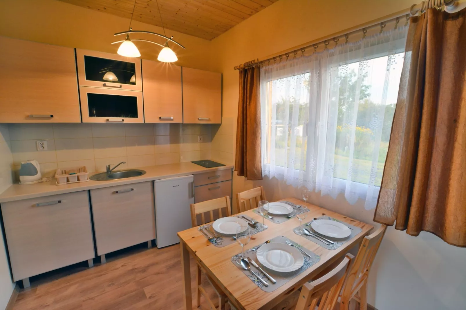 Domki Letniskowe dla 6 osób Ustronie Morskie-Kitchen