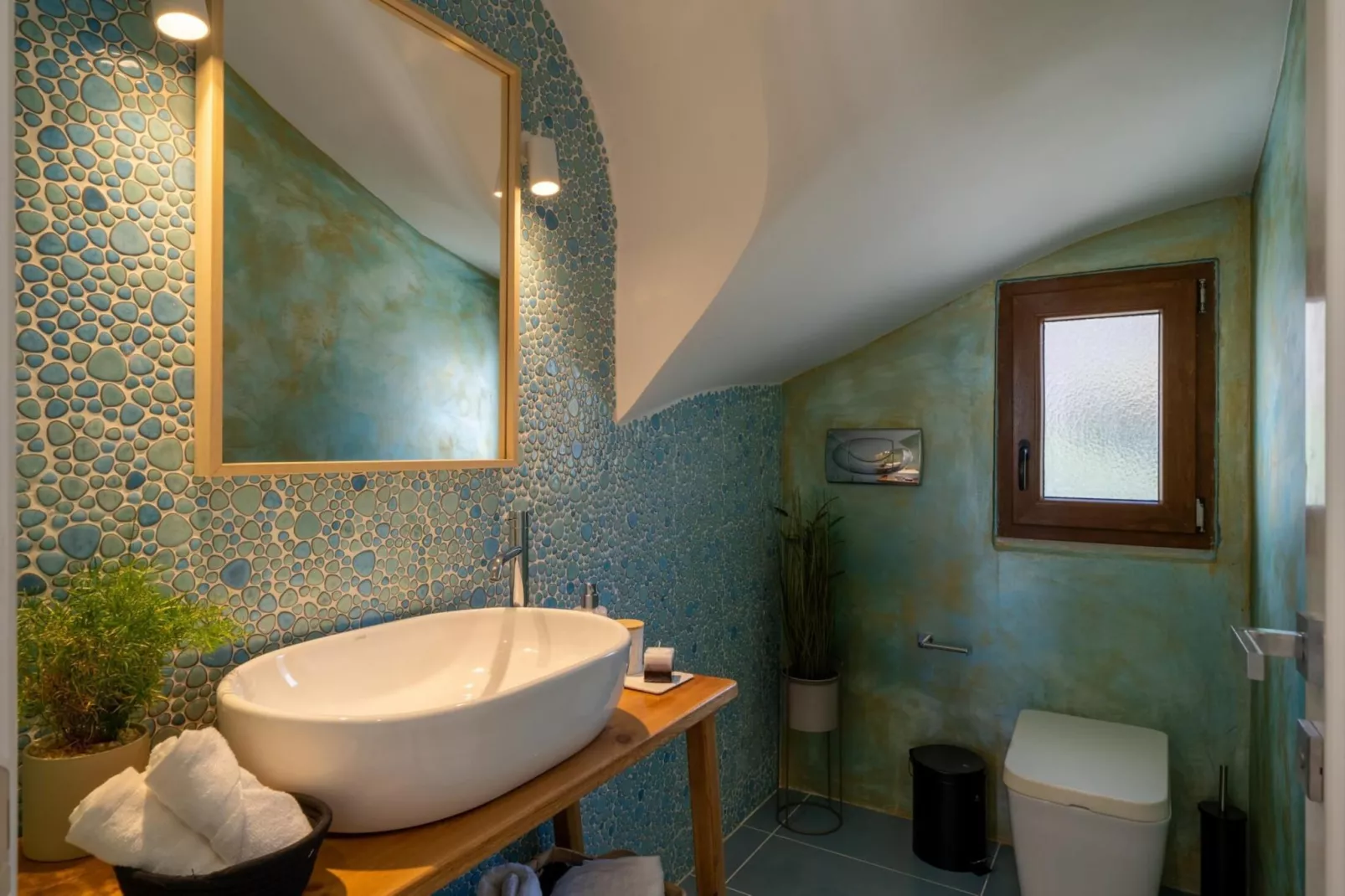 Villa Dimitra with swimming pool-Bathroom
