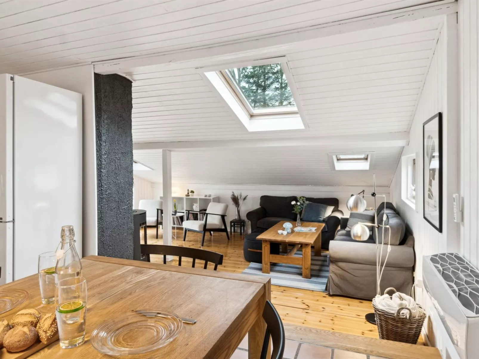 "Nnykka" - 950m from the sea-Inside
