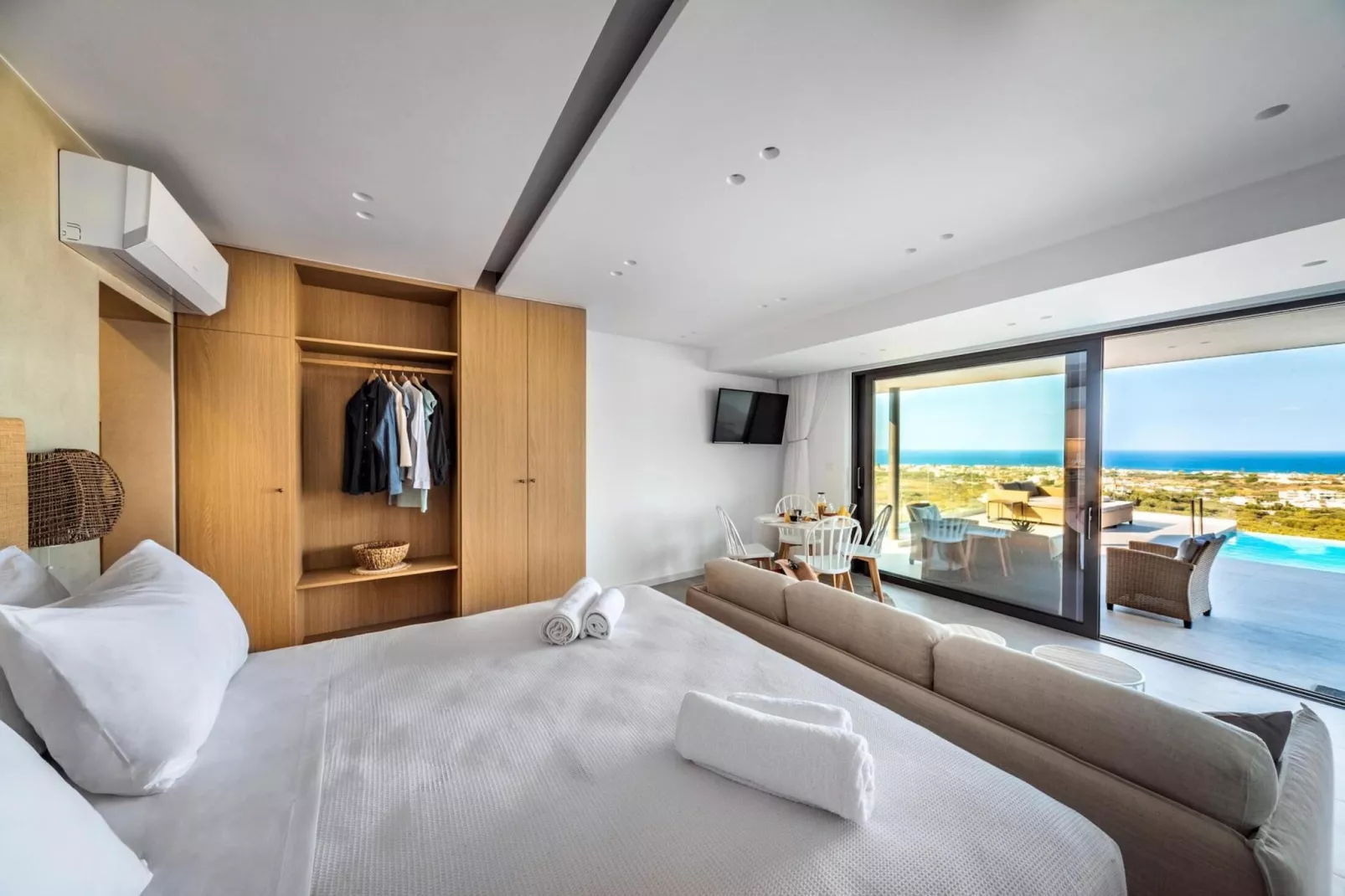 Villa Kamelia with pool-Bedroom