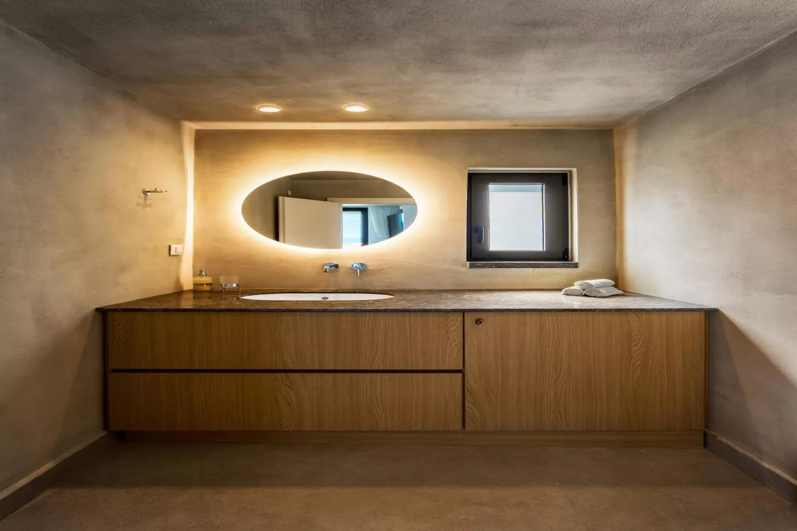 Villa Kamelia with pool-Bathroom