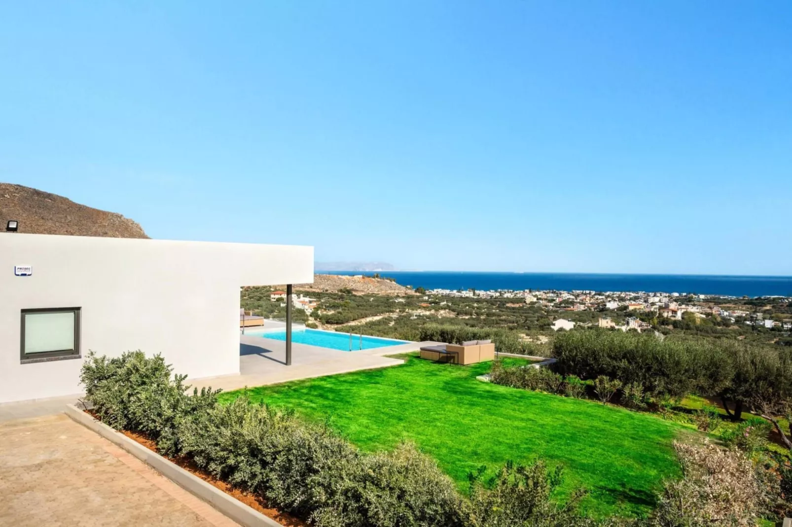 Villa Kamelia with pool-Gardens summer