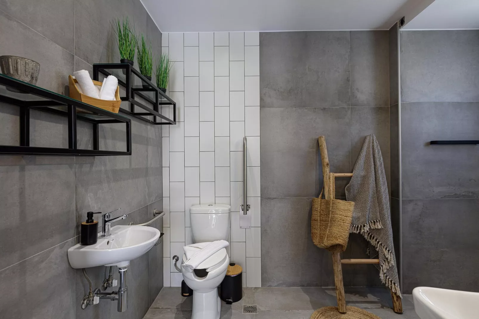 Eveland Accessible Villa 1-Bathroom