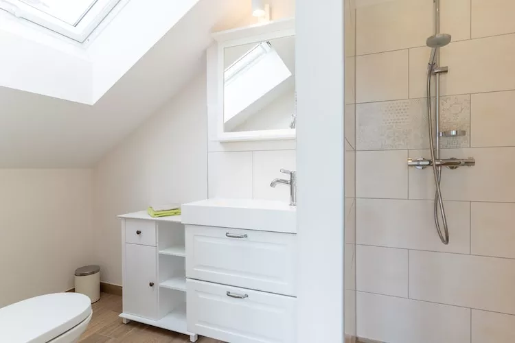 Haus Poller 23-Badezimmer