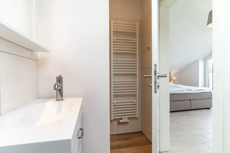 Haus Poller 23-Badezimmer