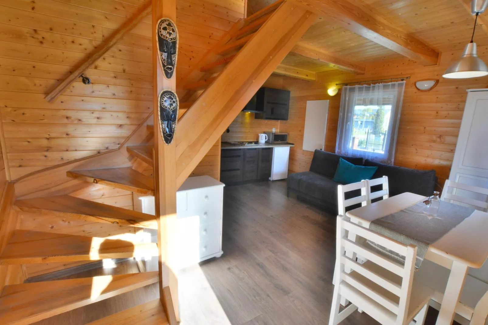 Domek piętrowy TYP C Ustronie Morskie-Salon