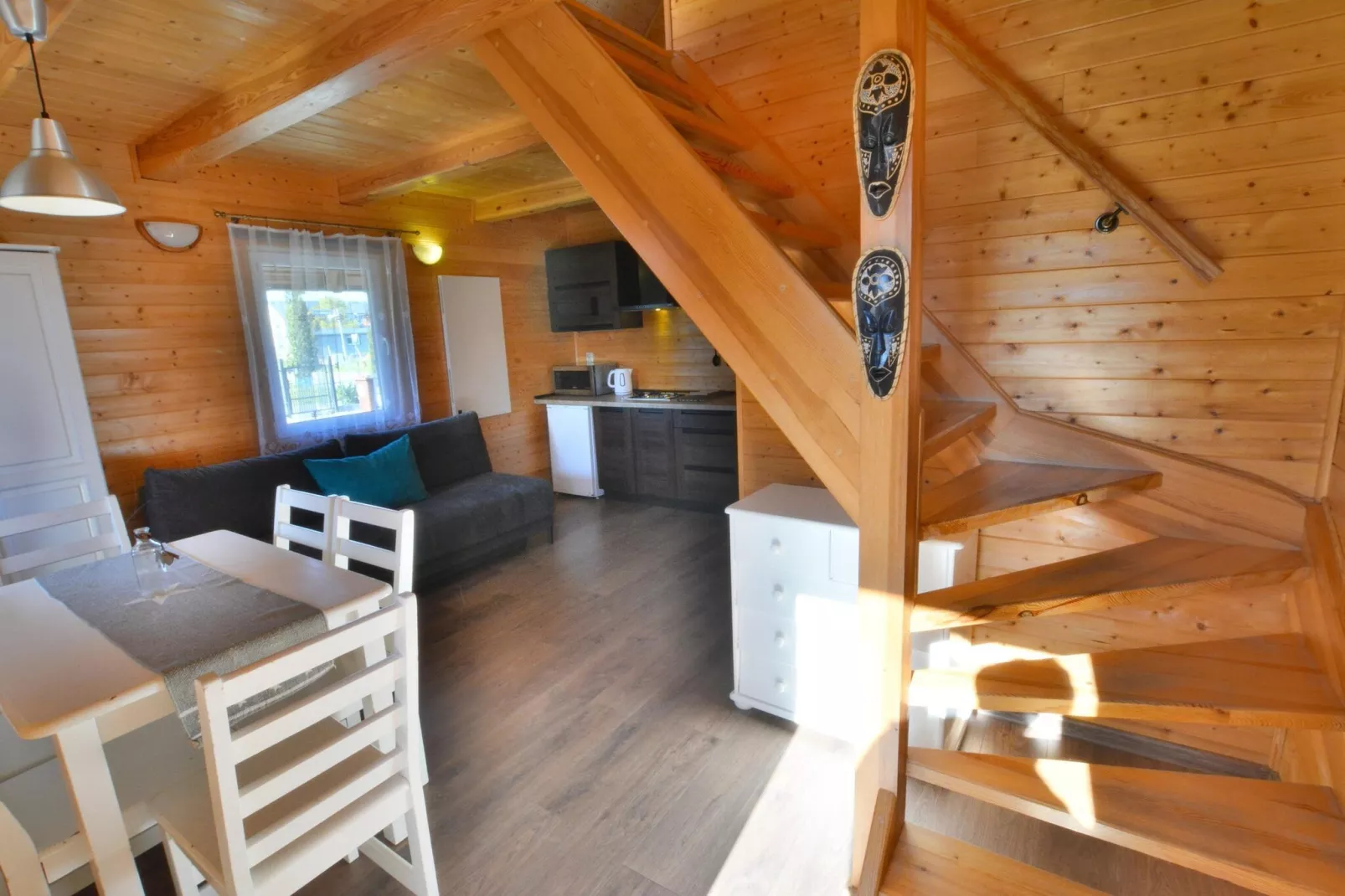 Domek piętrowy TYP C Ustronie Morskie-Salon