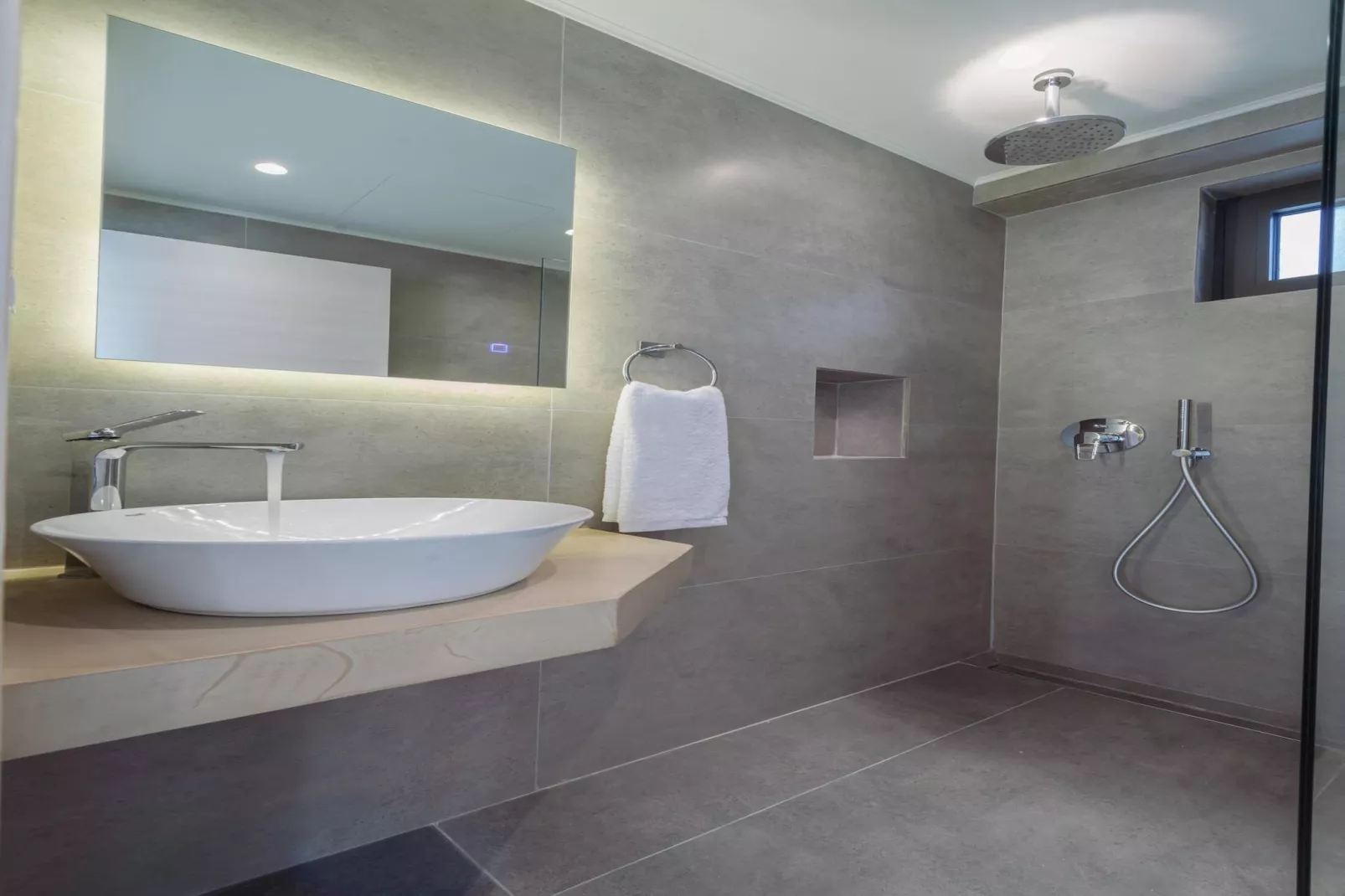 Luxury Villa Mon I Vassilikos-Bathroom