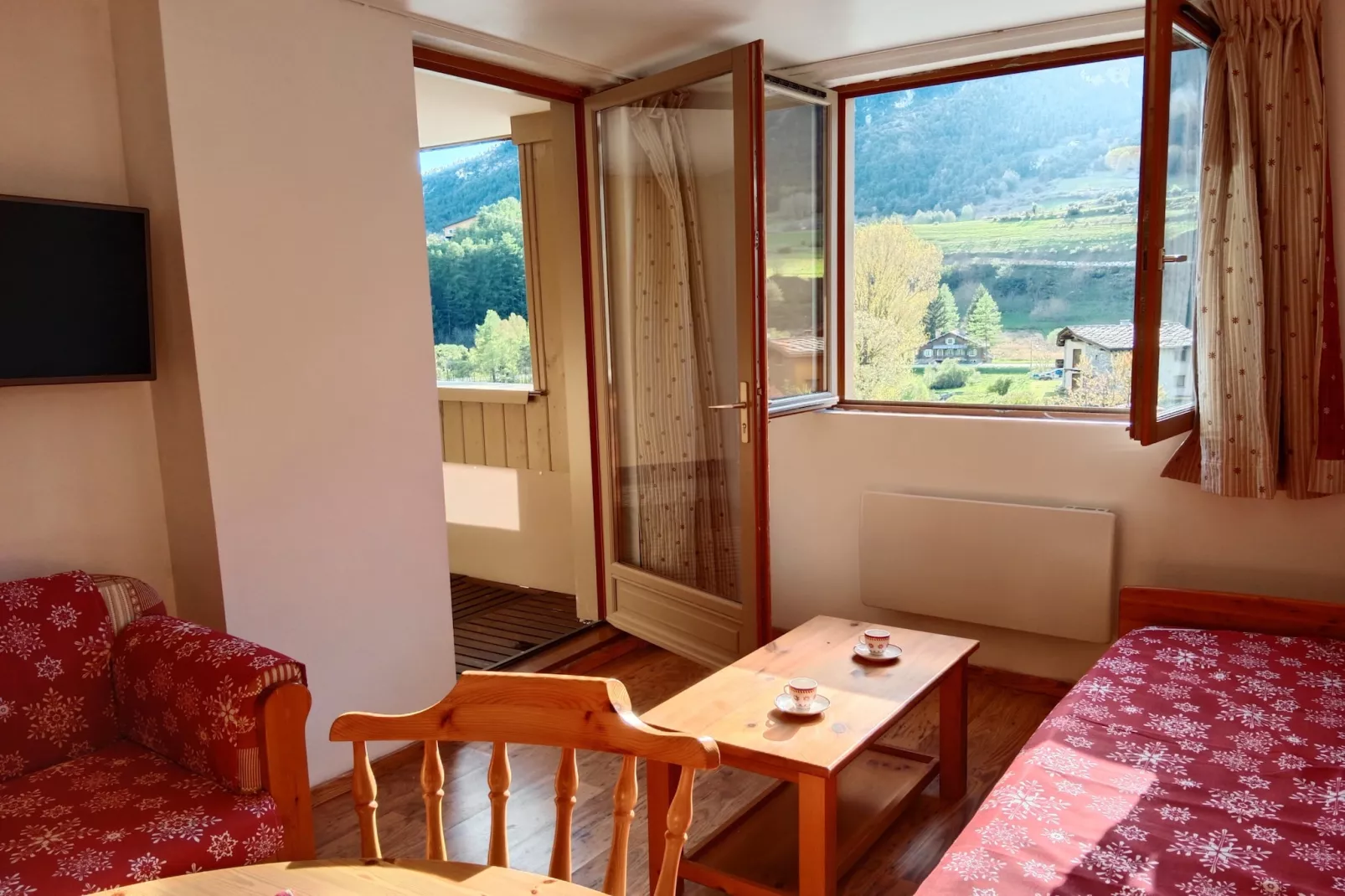 Terrasses F 104 - PARC NAT. VANOISE appart. 6 pers-Living room