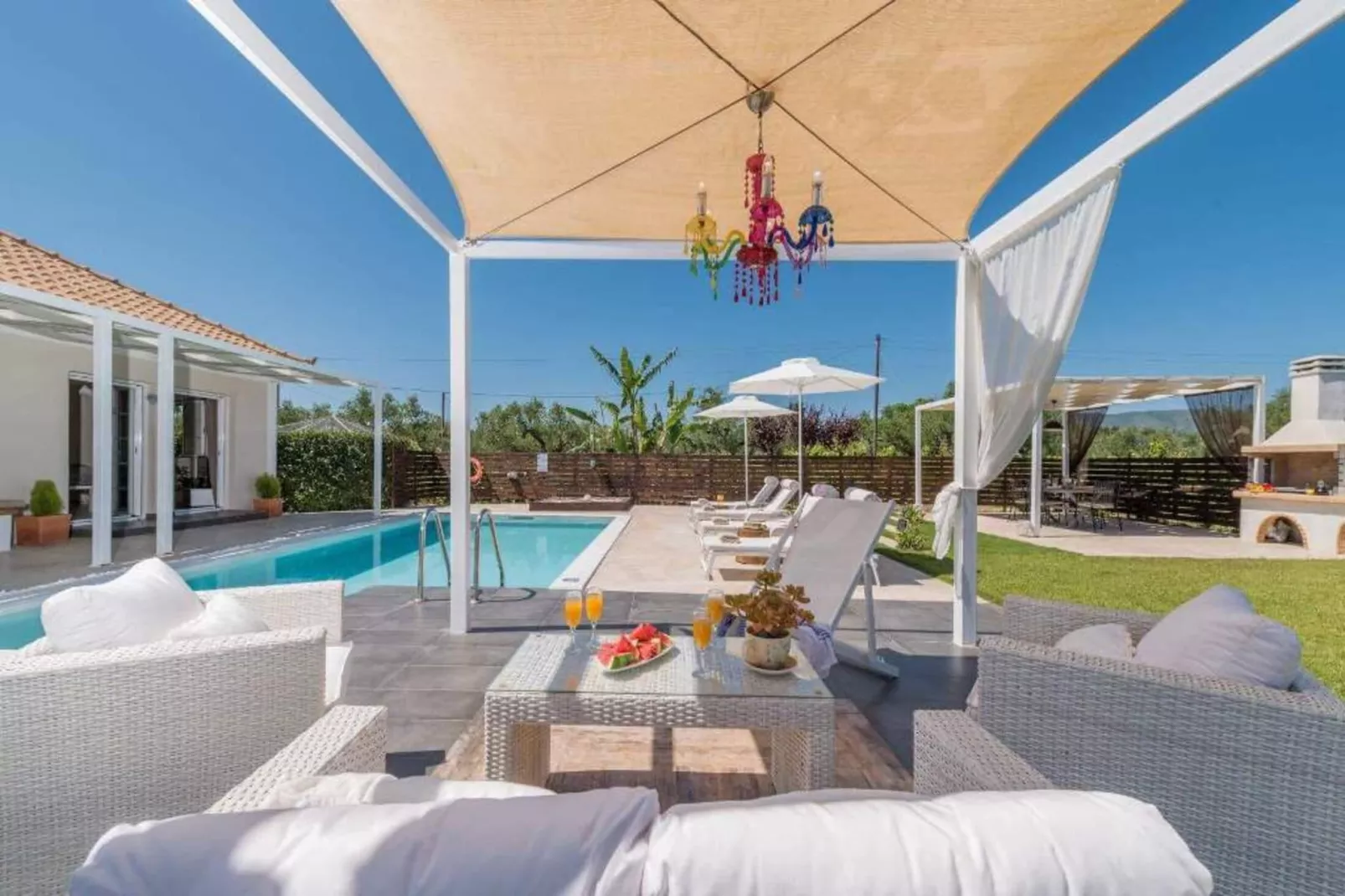 Madini Luxury villa with private Heated pool-Schwimmbad