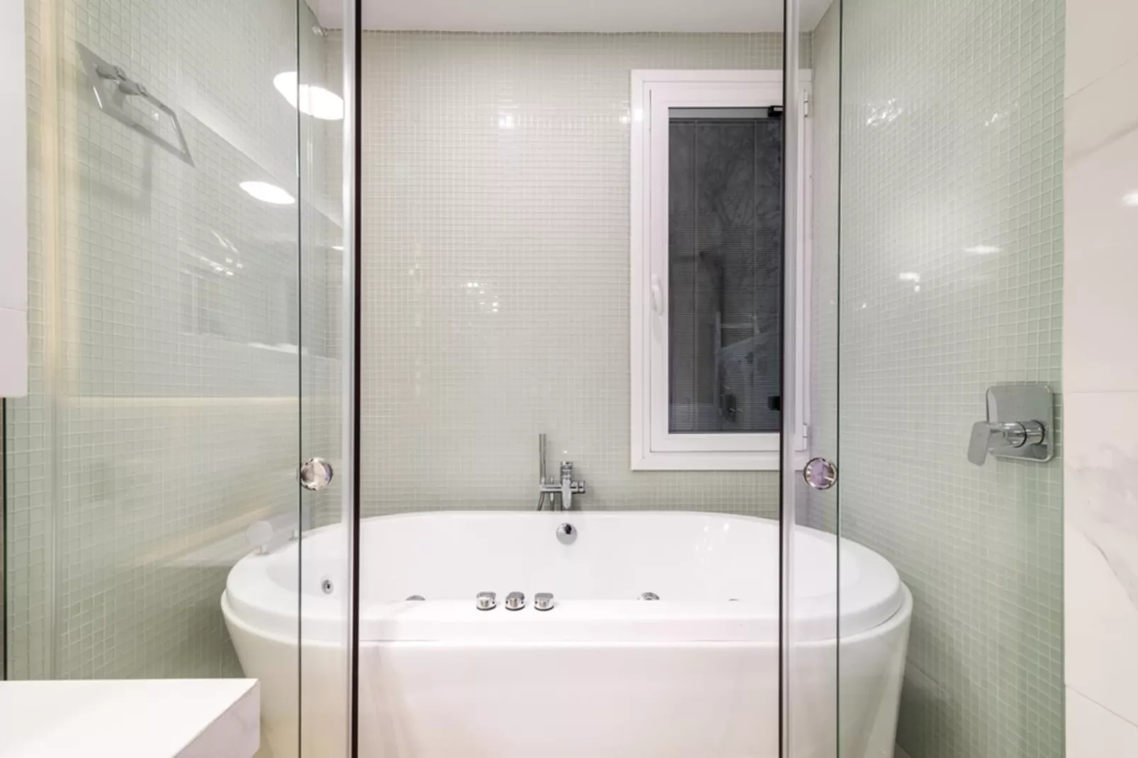 Luxury Villa Cavo Mare Meltemi with pool & jacuzzi-Bathroom