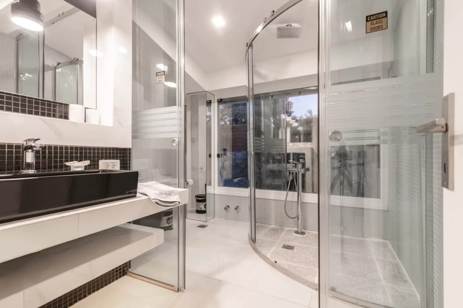 Luxury Villa Cavo Mare Meltemi with pool & jacuzzi-Bathroom