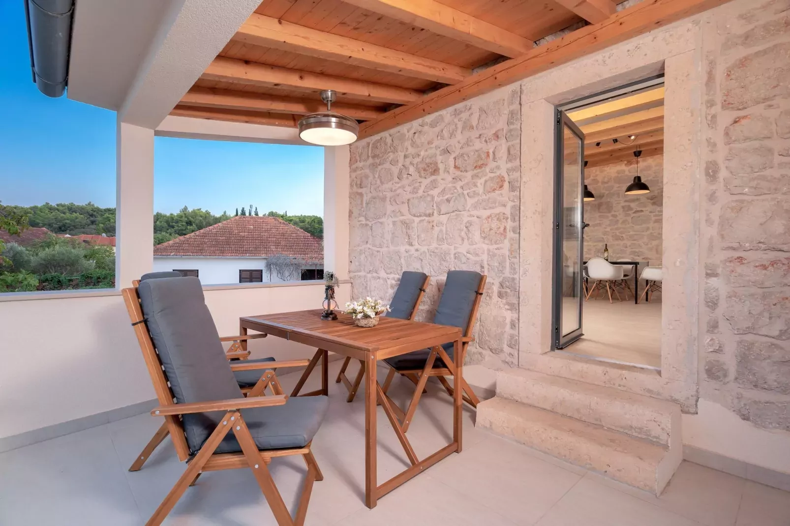Villa Panoramic Retreat-Terrace balcony